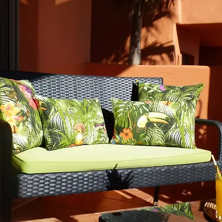 Stuning Sea Views Sotoserena Апартаменти